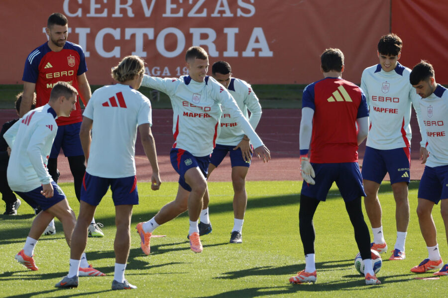 Dani Olmo sufre lesión muscular y queda fuera de la selección española