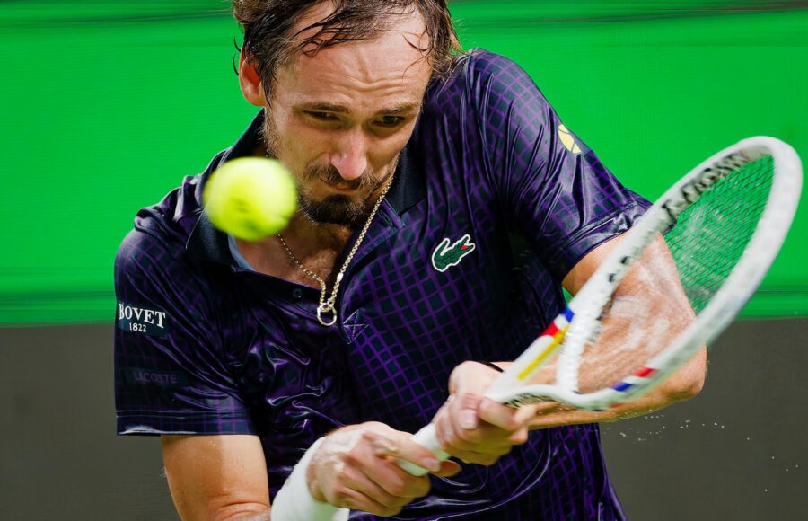 Medvedev elimina de nuevo a Davidovich y avanza en el Masters 1,000 de Shanghái
