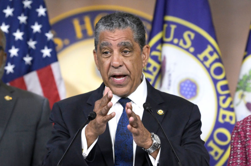 Grupos latinos exigen al Gobierno de Trump que rinda cuentas por acciones contra migrantes