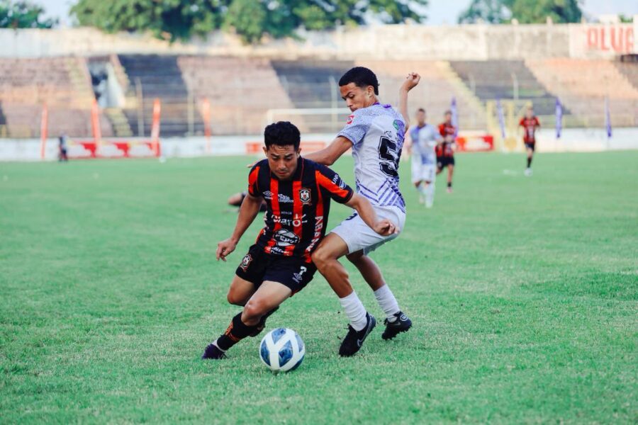 Águila y Fuerte San Francisco firman un 3-3 lleno de emoción en el Barraza