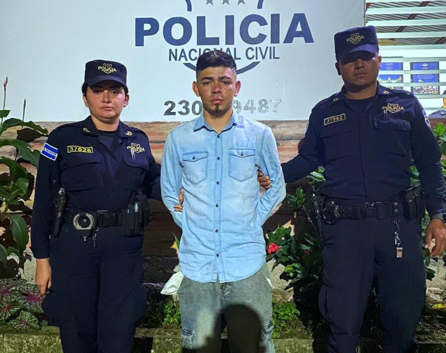 Capturan a hombre con ocho porciones de cocaína en Chalatenango Norte