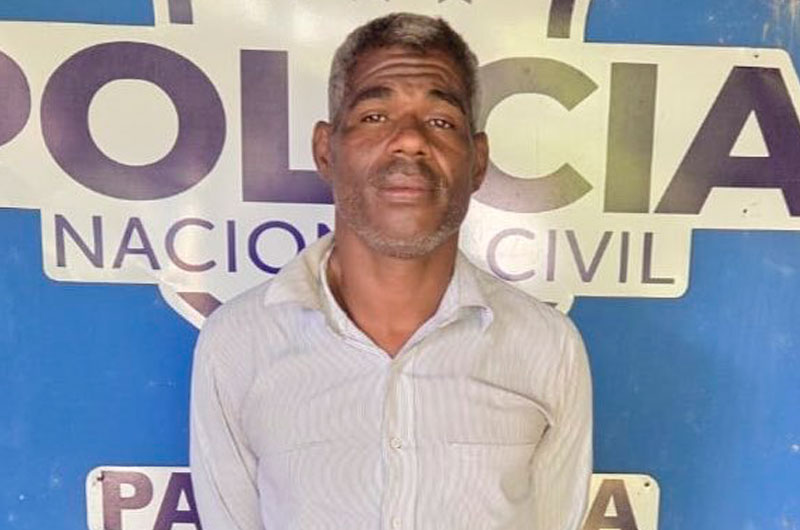 Juzgado ordena prisión para hombre acusado de estrangular a su pareja