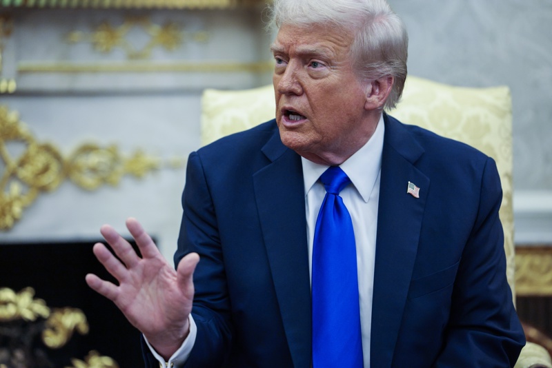 Trump atribuye derrota republicana a su ausencia en las papeletas y al cierre del gobierno