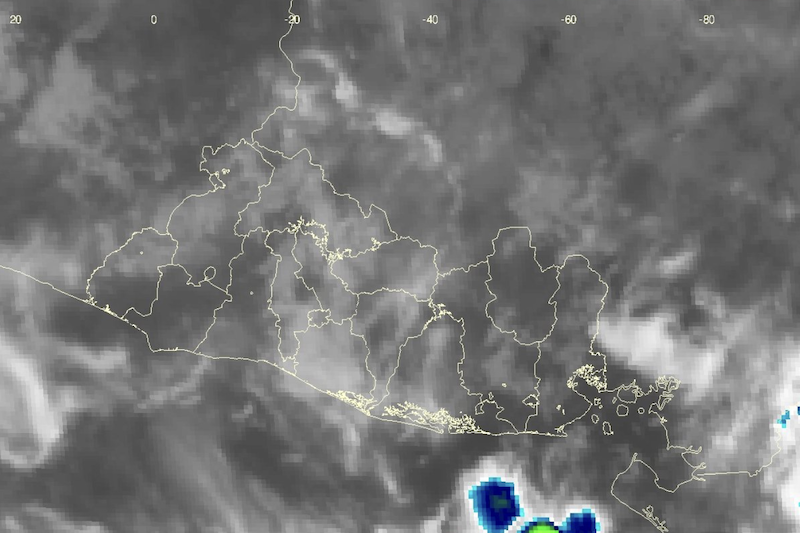 Pronostican lluvias con tormentas eléctricas este jueves en El Salvador
