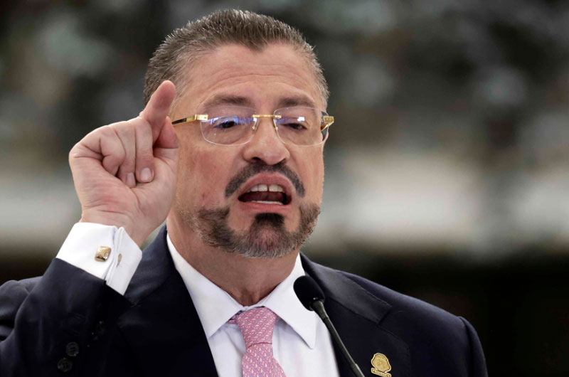Presidente de Costa Rica acusa a tribunal electoral de imponer “ley mordaza”