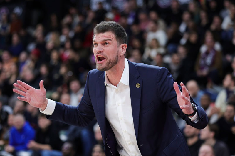 Tiago Splitter entrenará a los Blazers como técnico interino tras arresto de Billups