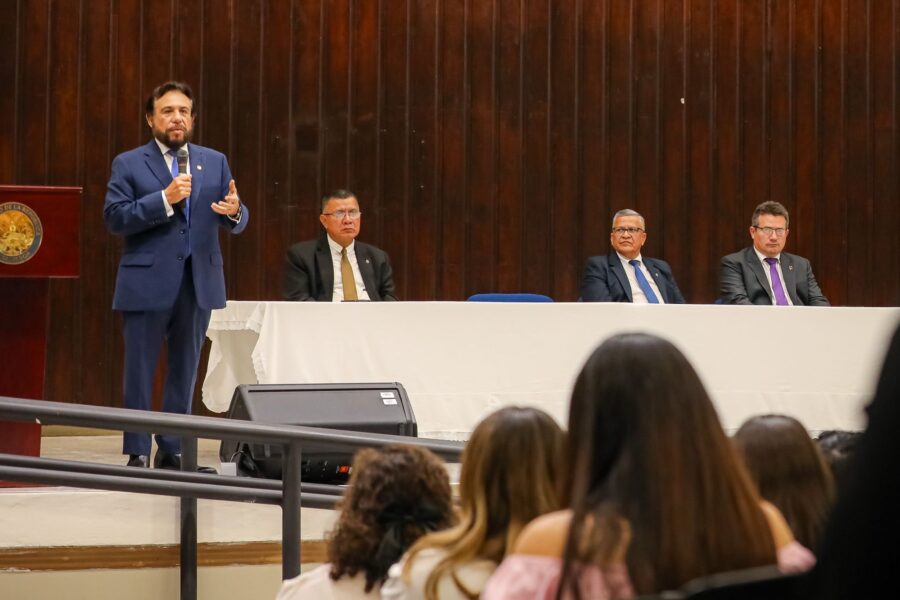 Félix Ulloa en el 45 aniversario del magnicidio de su padre: «Entregaron su vida para que pudiéramos estar disfrutando de esta paz»