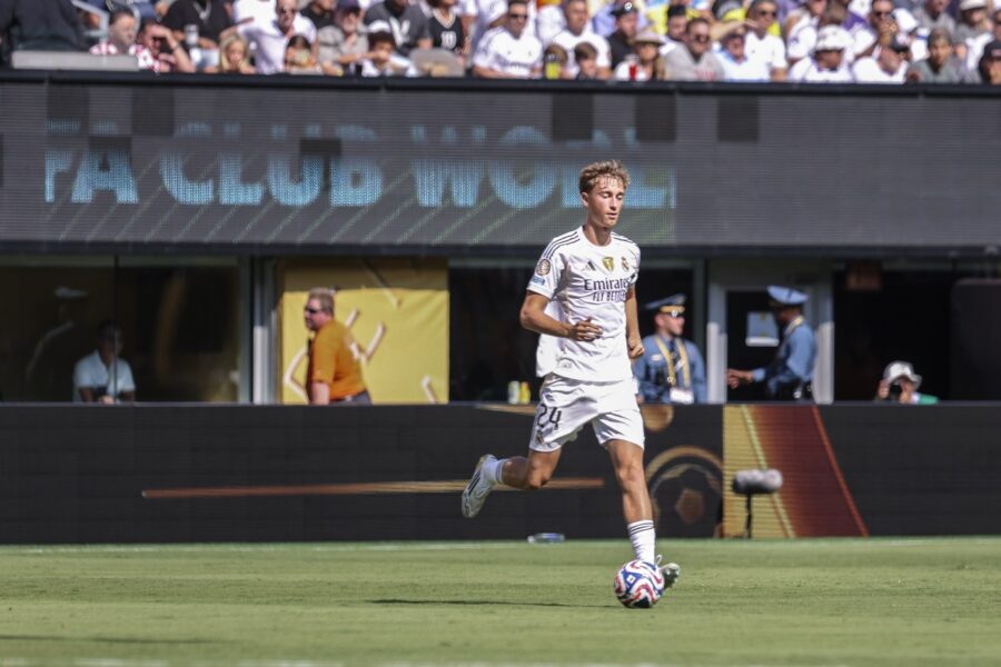 Cuatro jugadores de la liga de España entre los finalistas al Golden Boy 2025