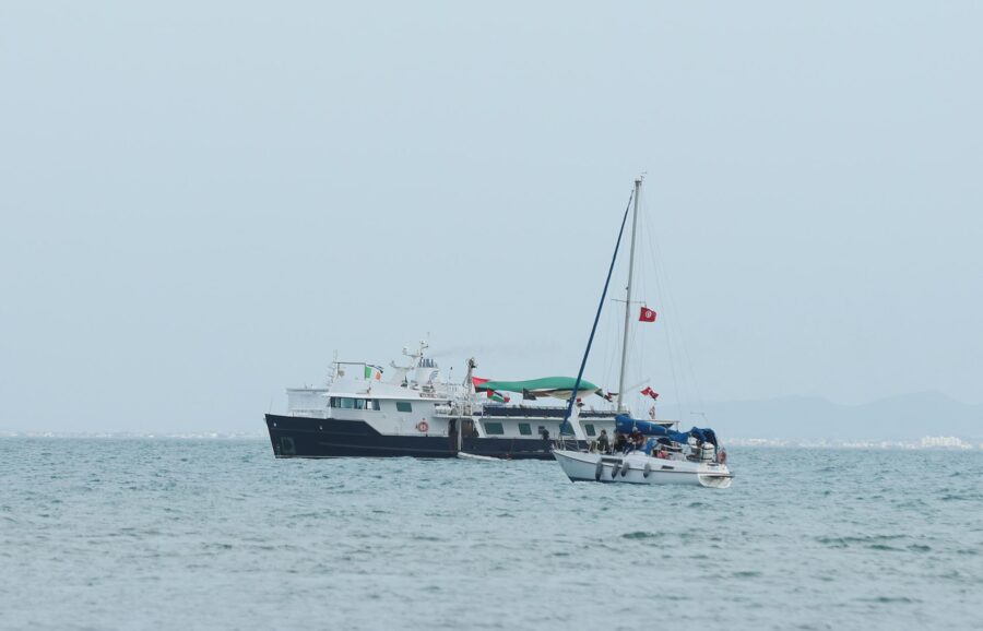 La Flotilla de la Libertad rumbo a Gaza prevé entrar en zona de riesgo en uno o dos días