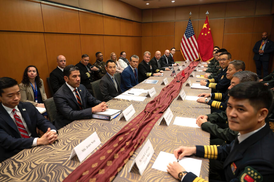 Secretario de Defensa estadounidense expresa a China que a EE.UU le preocupan sus acciones en Taiwán