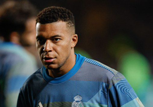 Mbappé vuelve a la convocatoria y viaja para enfrentar al Manchester City