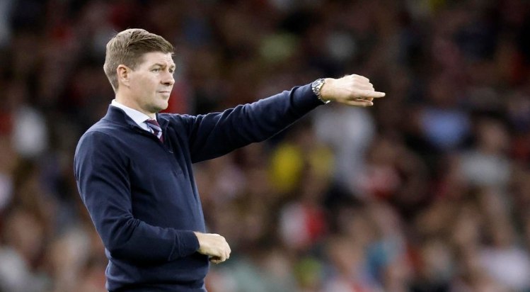 Gerrard sobre Alexander-Arnold: “Yo no me habría ido al Real Madrid”