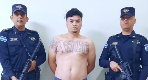 Detienen a “Crazy”, pandillero del Barrio 18 en San Vicente