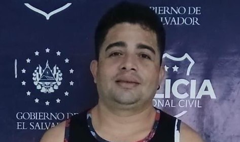 Detienen a un hombre con dos porciones de cocaína y $499 en Izalco