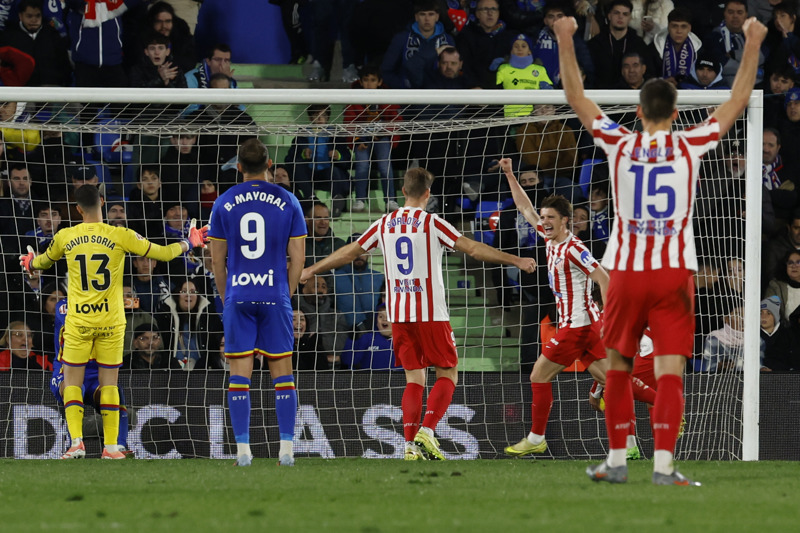 Atlético de Madrid gana al Getafe con autogol y sigue en la pelea por LaLiga