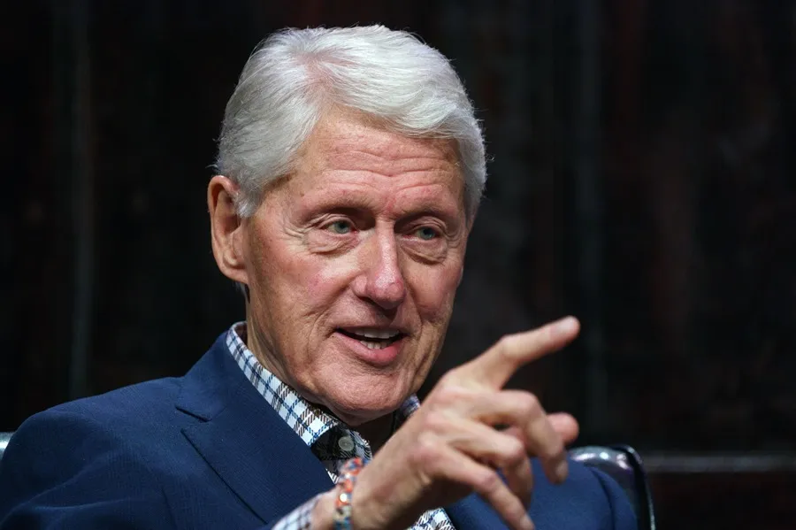 El Departamento de Justicia de EEUU investigará nexos entre Bill Clinton y Jeffrey Epstein