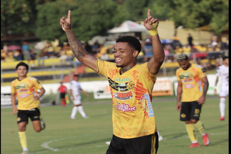 Platense completa los equipos clasificados a los cuartos de final del Apertura