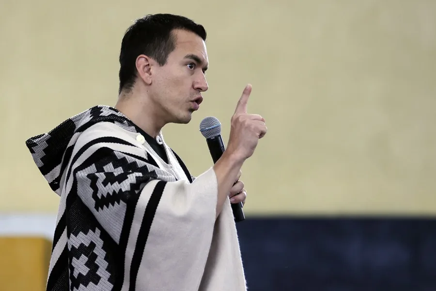 Noboa impulsa nueva Constitución y Asamblea Constituyente en Ecuador