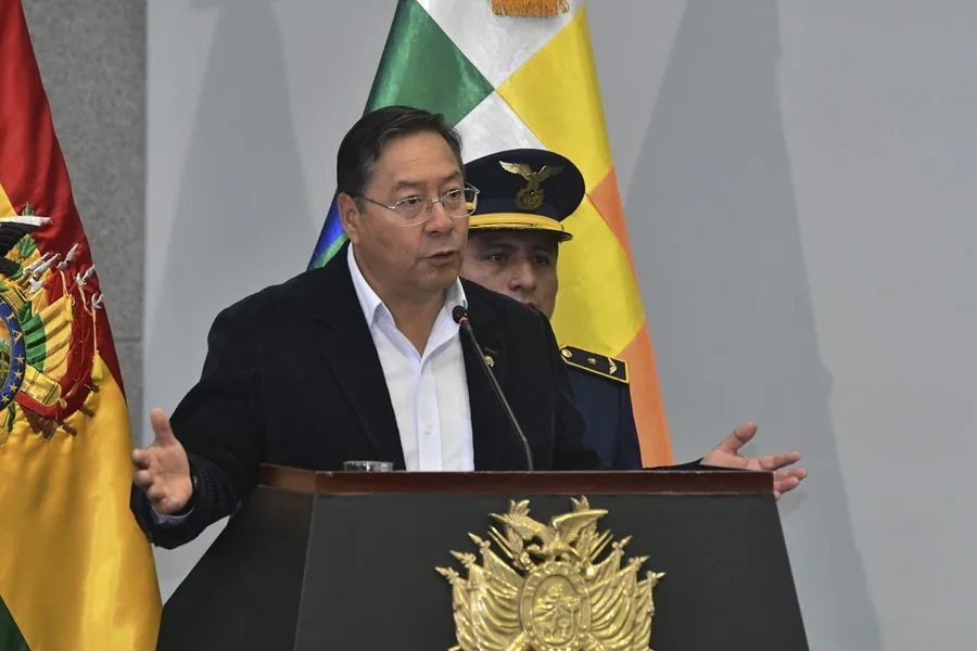 Luis Arce se despide de la presidencia de Bolivia criticando a Evo Morales