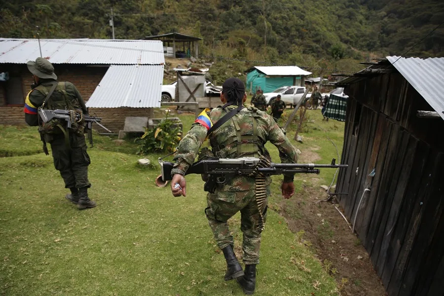 Reclutamiento de menores por grupos armados colombianos crece 300 % en cinco años