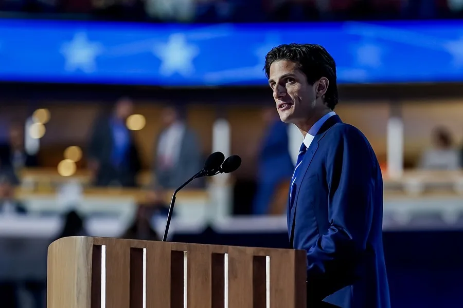 Jack Schlossberg, nieto de JFK, irrumpe en política y revive la dinastía Kennedy en EE.UU.