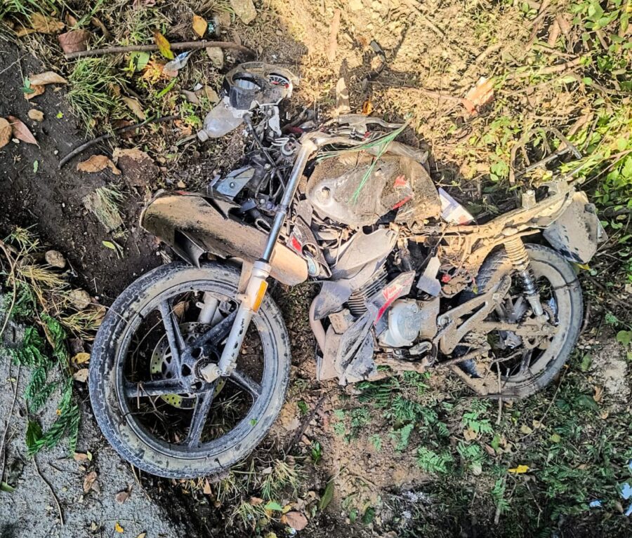 Motociclista muere tras ser embestido por una rastra en Jocoro