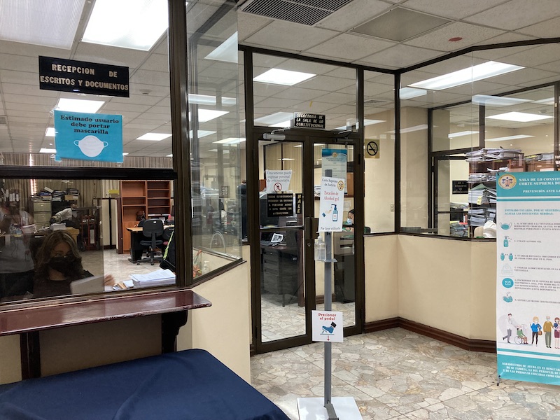 Sala de lo Constitucional avala que se demande a funcionarios municipales que notifican despidos ilegales