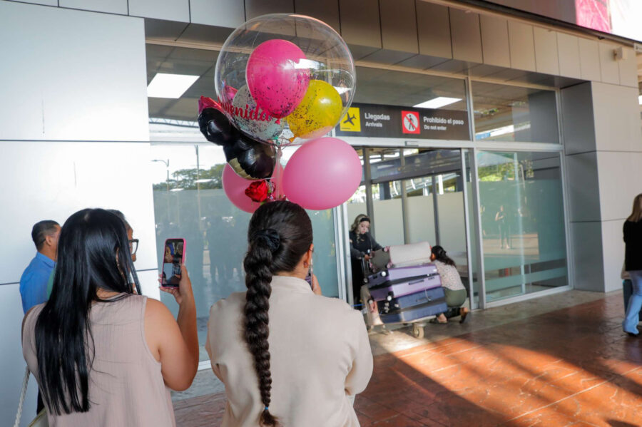 El Aeropuerto de El Salvador ya recibió un 80 % de los pasajeros atendidos en 2024