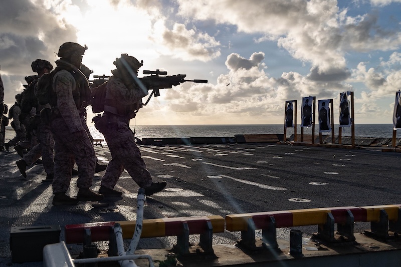 EE.UU. repite presión militar ante Venezuela como lo hizo en la invasión a Panamá