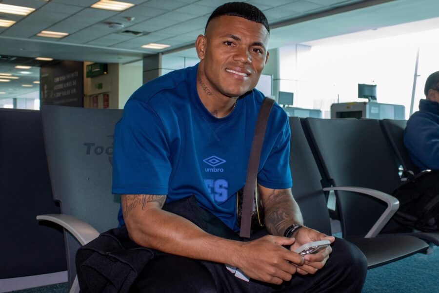 FESFUT confirma que Michell Mercado no está jugando ante Surinam por falta de habilitación de FIFA