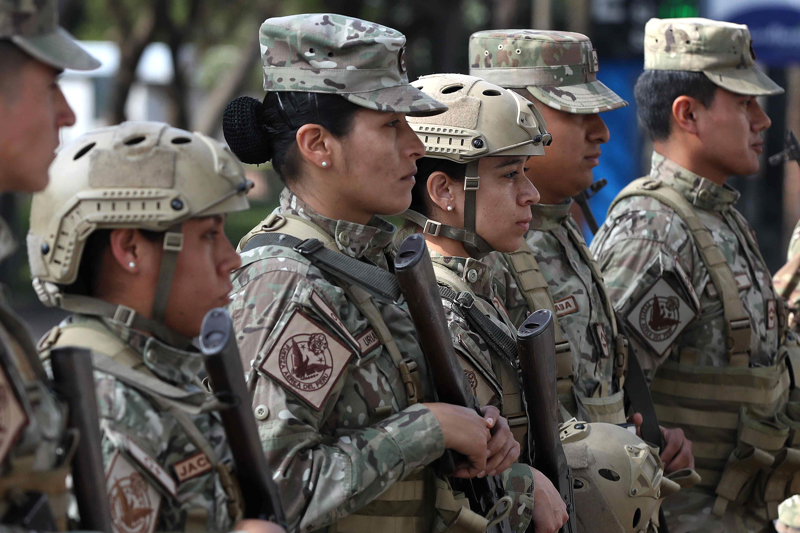 Presidente de Perú refuerza estado de emergencia con más vigilancia y control en Lima y Callao