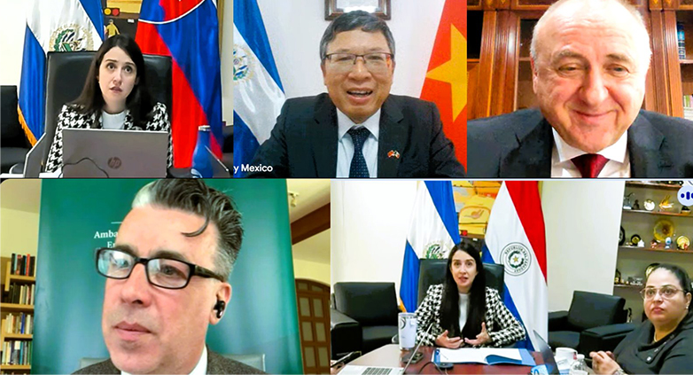 Cancillería recibe las copias de estilo de 10 nuevos embajadores en El Salvador