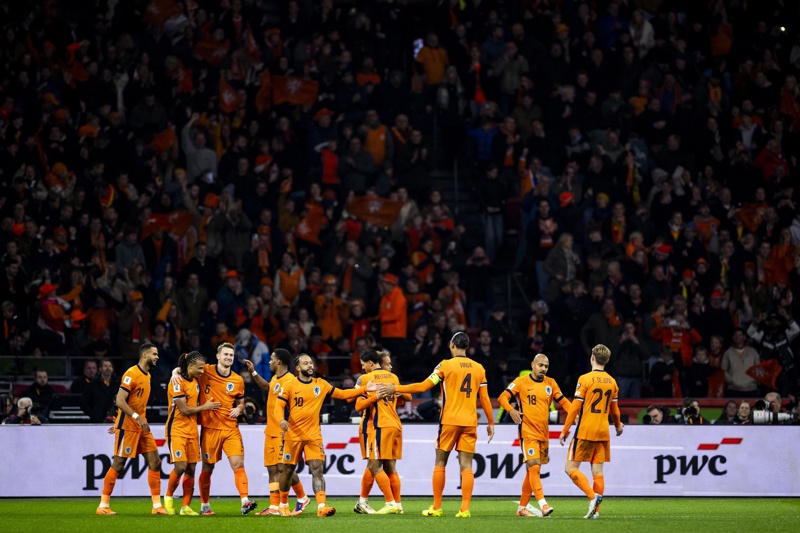 Países Bajos golea 4-0 a Lituania y clasifica invicto al Mundial 2026