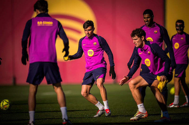 Pedri vuelve a los entrenos y apunta al duelo ante el Alavés