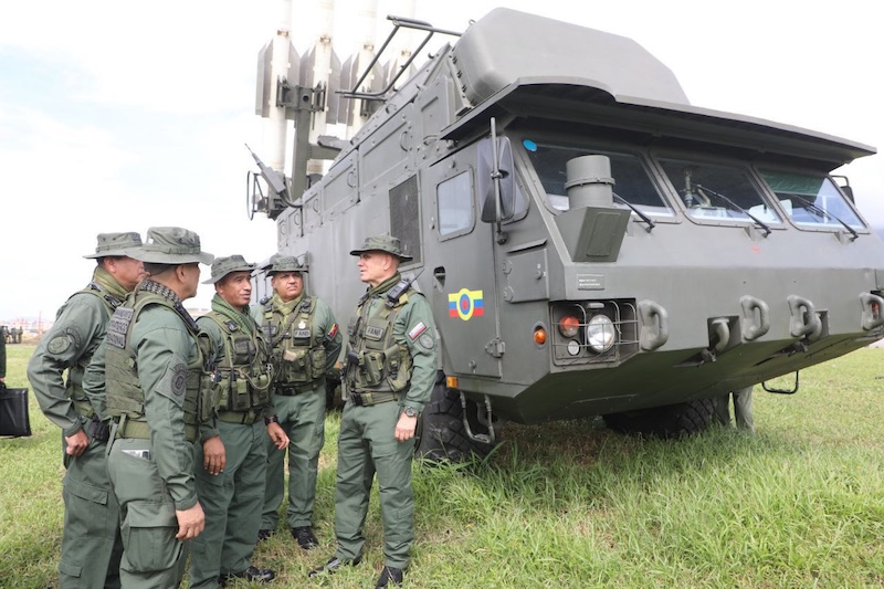 Venezuela moviliza 200,000 militares como respuesta a presencia de EE.UU. en el Caribe