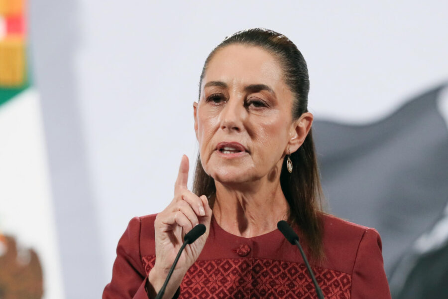 México asegura que hay atención y diálogo con transportistas pese a bloqueos en carreteras