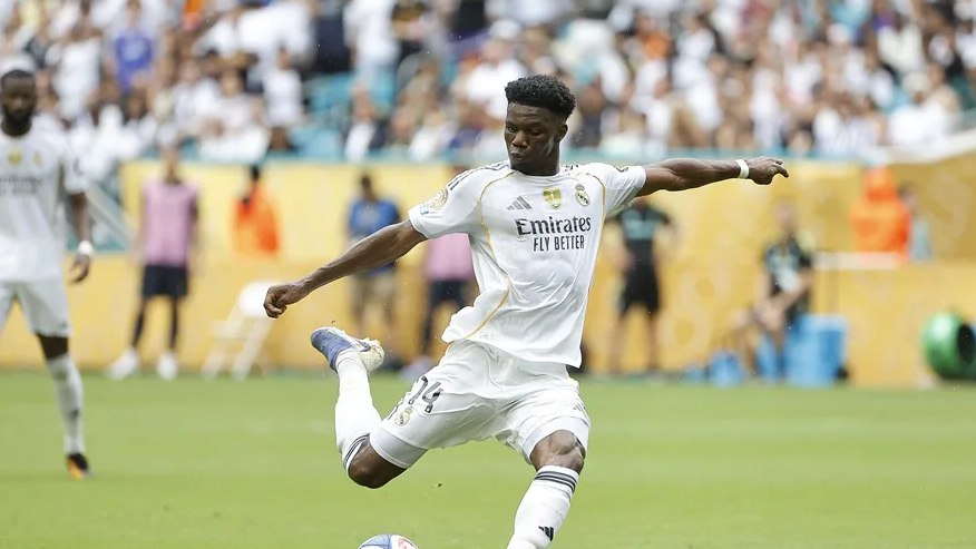Aurélien Tchouaméni, centrocampista del Real Madrid: «Los silbidos del Bernabéu fueron importantes en mi carrera, me ayudó a dar un paso adelante»