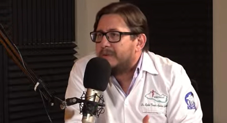 Simetrisss cuestiona inversión «multimillonaria» de DoctorSV y señala privatización