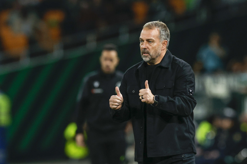 Flick lamenta derrota del Barça y señala falta de suerte