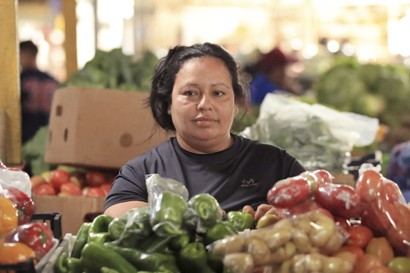 La crisis electoral en Honduras desploma ventas de pequeños negocios hasta un 85 %