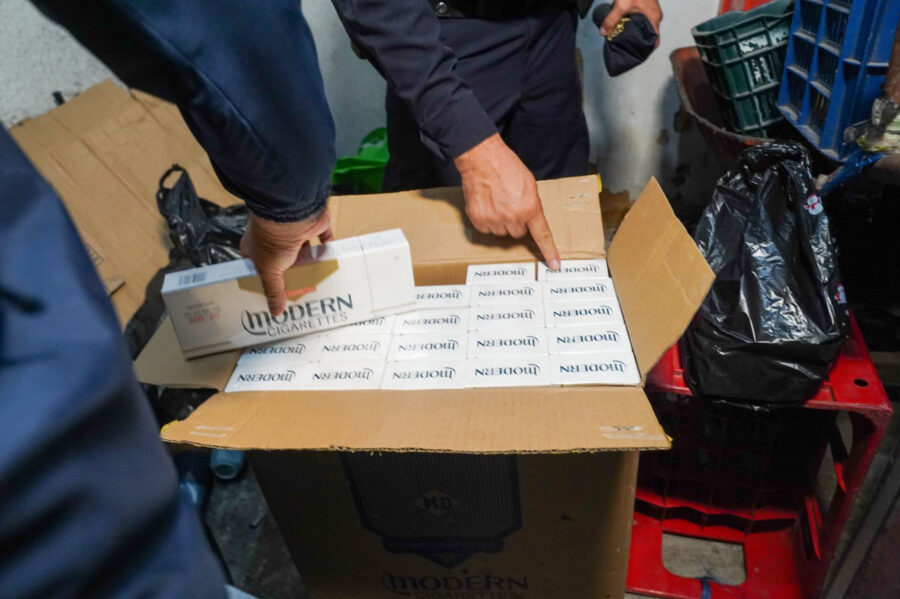 FGR interviene ocho bodegas en el Centro Histórico presuntamente utilizadas para guardar mercadería ilegal