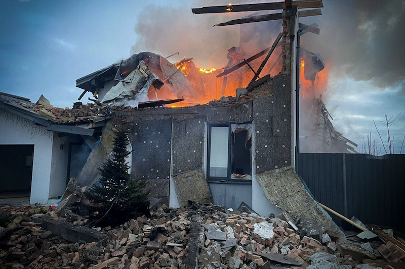 Ucrania vive su cuarta Navidad en guerra bajo ataques rusos