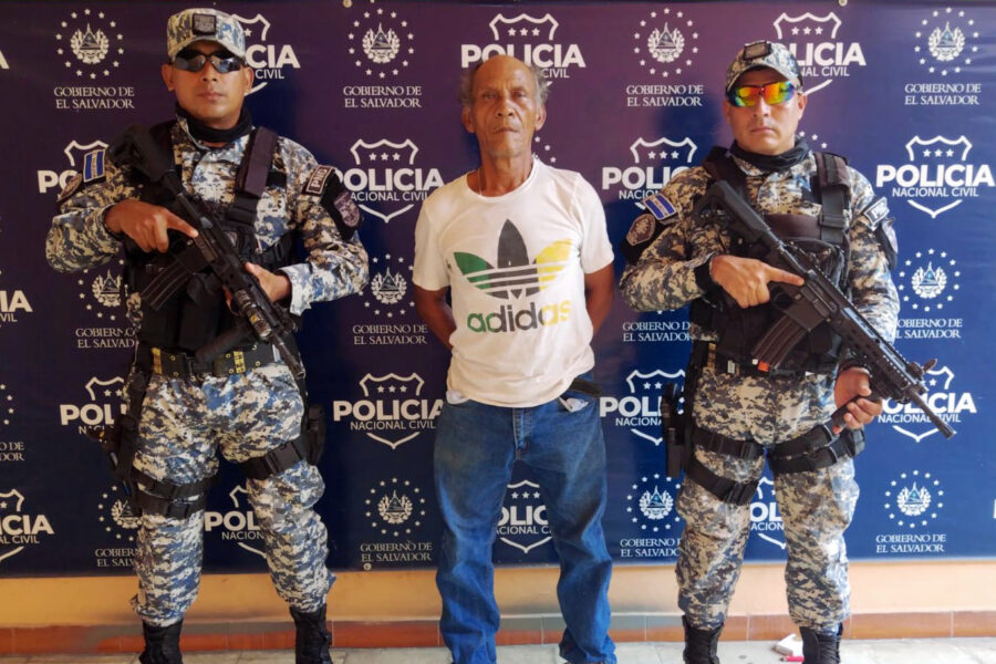 PNC captura a sujeto que aparece en vídeo hurtando en el transporte, estuvo detenido nueve veces