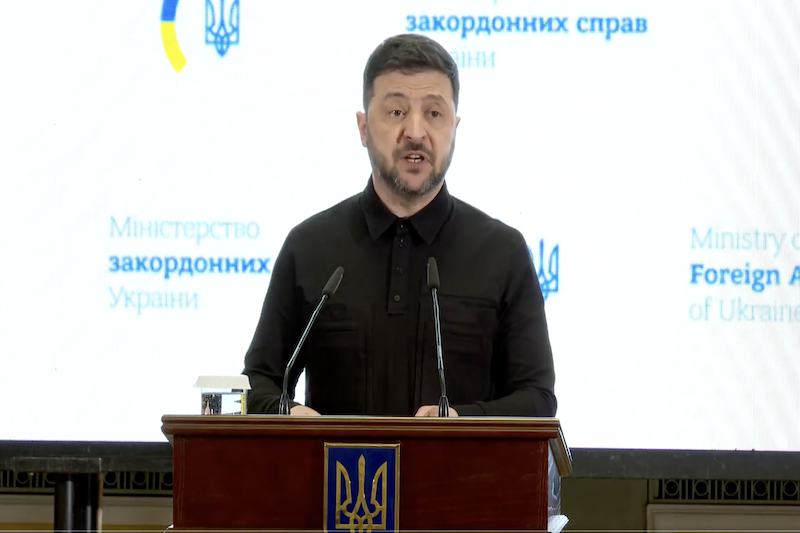 Zelenski presenta presenta los 20 puntos del plan de paz y abre opción territorial