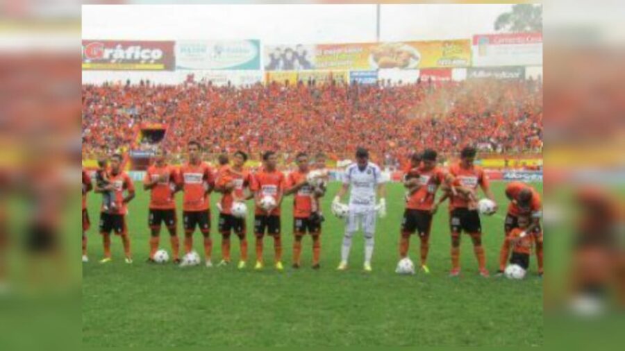 A 13 años del último cruce semifinal entre Águila y Firpo: así fue aquella serie