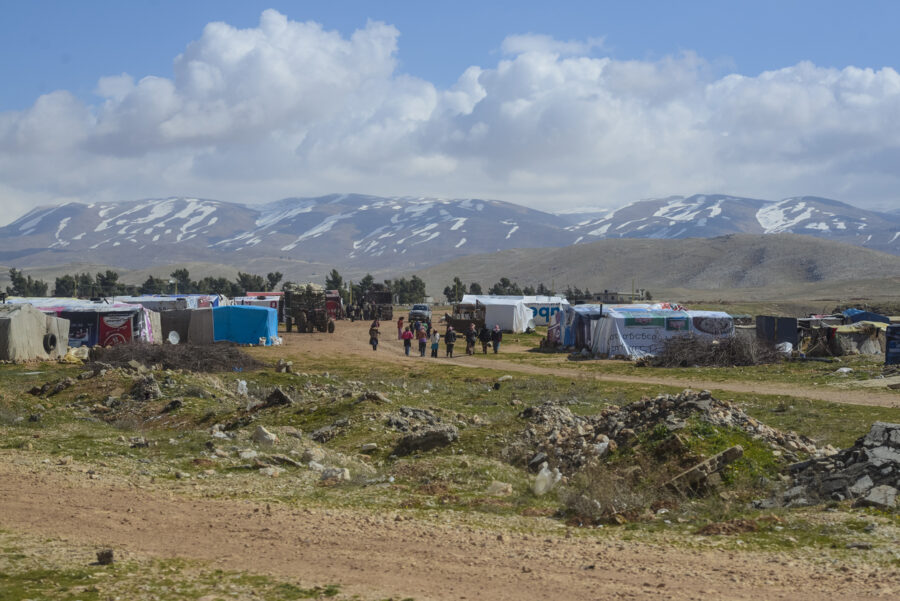 El papa pide en Líbano que los migrantes que huyen de las guerras nunca sean rechazados