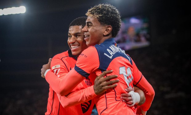 El Barcelona busca una victoria afianzarse en Champions ante el Eintracht