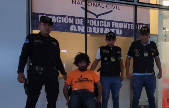 Un pandillero salvadoreño del Barrio 18 apodado “Fidelina” es detenido en Guatemala