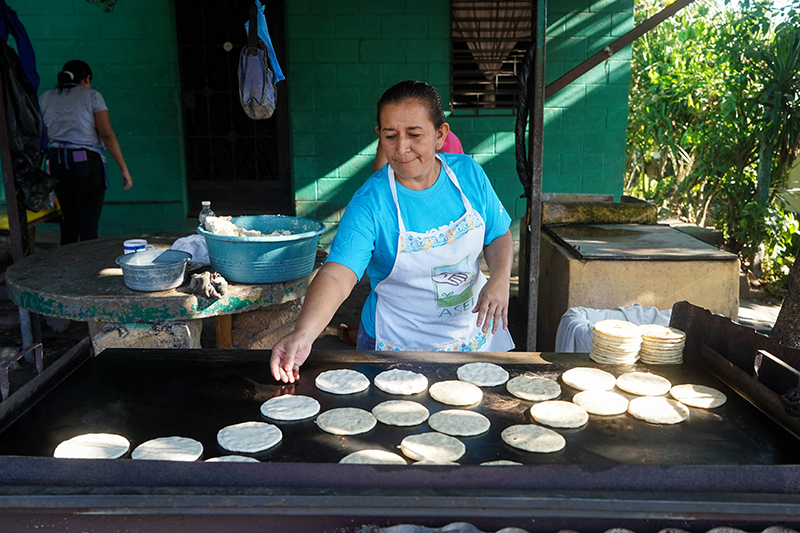 IPC: tortillas y almuerzos registraron los mayores incrementos de precios en noviembre