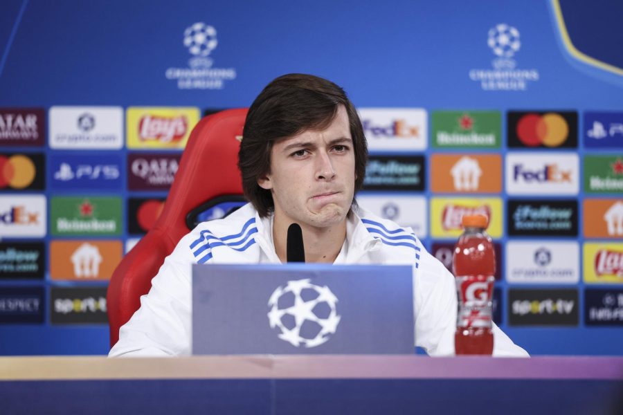 Álvaro Carreras sobre duelo ante Benfica: «Sin presión, el Real Madrid no sería lo que es»